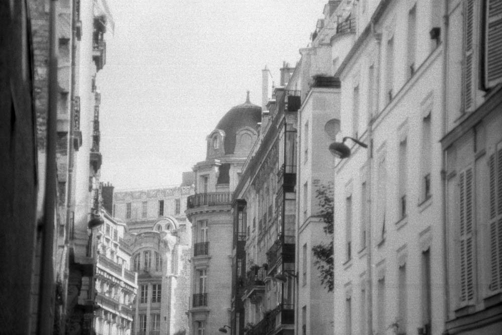 La rue Blaise-Desgoffe depuis la rue Jean-Ferrandi, Paris 6e